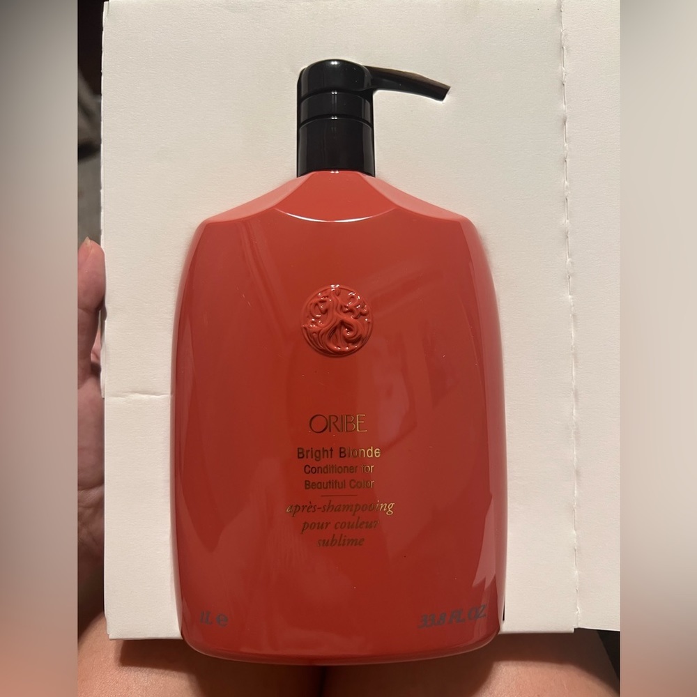 BRIGHT BLONDE CONDITIONER FOR BEAUTIFUL COLOR - LITER - Picture 2 of 3